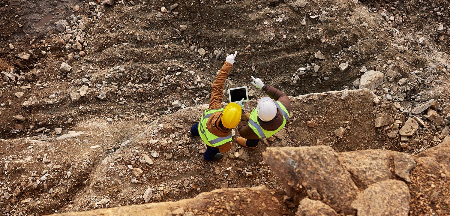 FiERAX | Unternehmen | Für Sie unterwegs auf Deutschlands Baustellen.